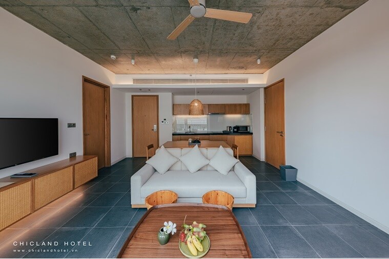  One Bedroom Apartment with Balcony (Bang Bien)